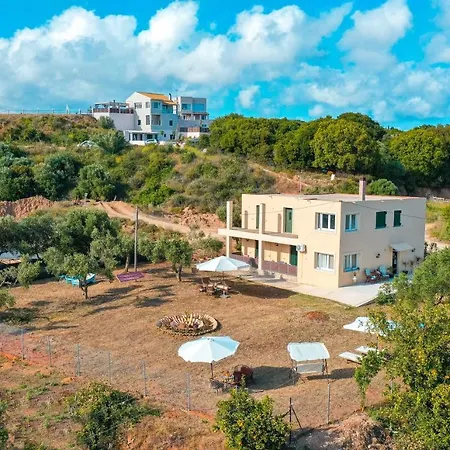 Blue Waves Villa *